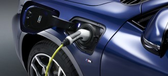 NOVÉ BMW X2 xDRIVE 25e.